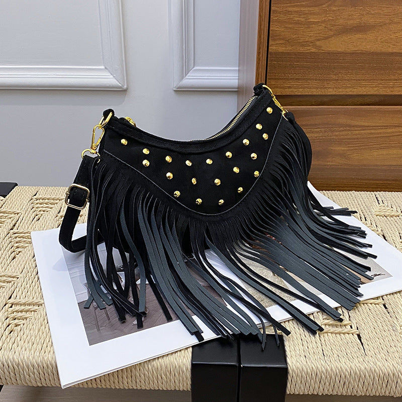 Retro Casual Tassel Large Capacity Rivet Shoulder Messenger Bag