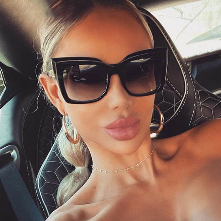 Women's Fashion Catwalk Large Frame Cat Eye Sunglasses