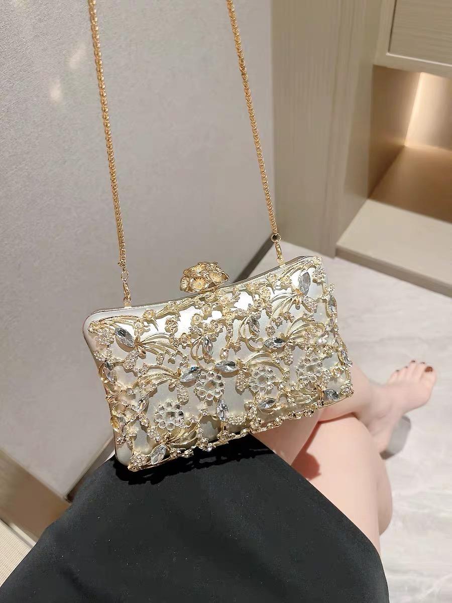 Retro Banquet Handheld Dress Chain Bride Clutch Purse Women Luxury Wedding Prom Party Rhinestone Evening Bag