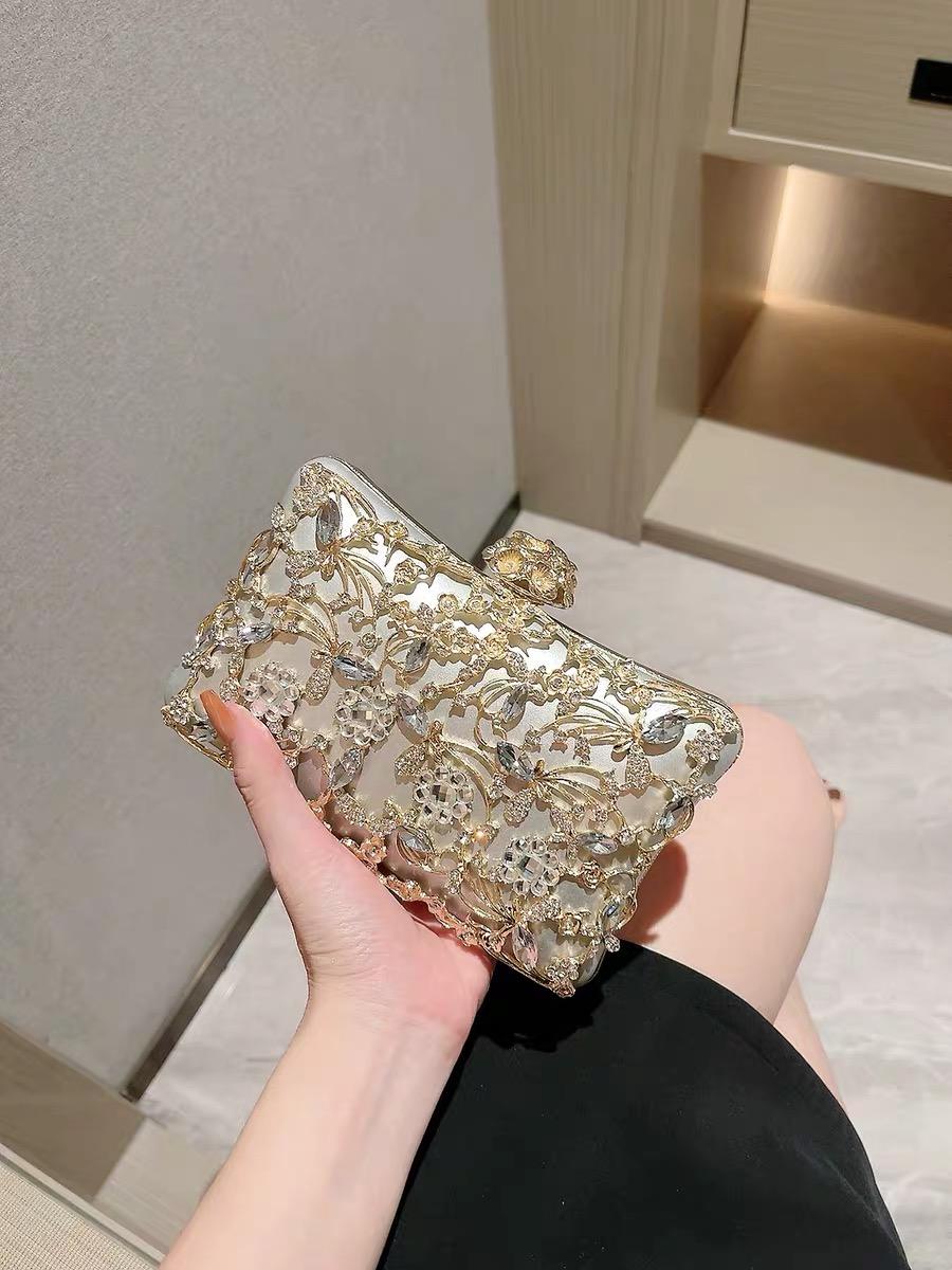 Retro Banquet Handheld Dress Chain Bride Clutch Purse Women Luxury Wedding Prom Party Rhinestone Evening Bag