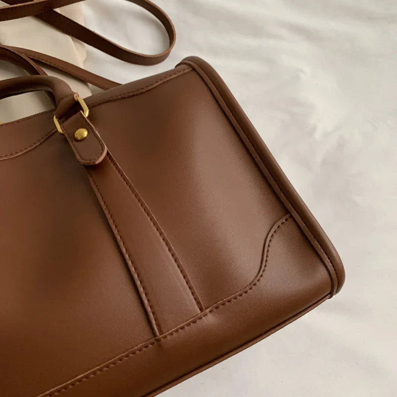 Women's Bags Large Capacity Travel Bag Sports Gym Bag Outdoor Shoulder Crossbody Bag Weekend Duffle Bag Female Handbag and Purse