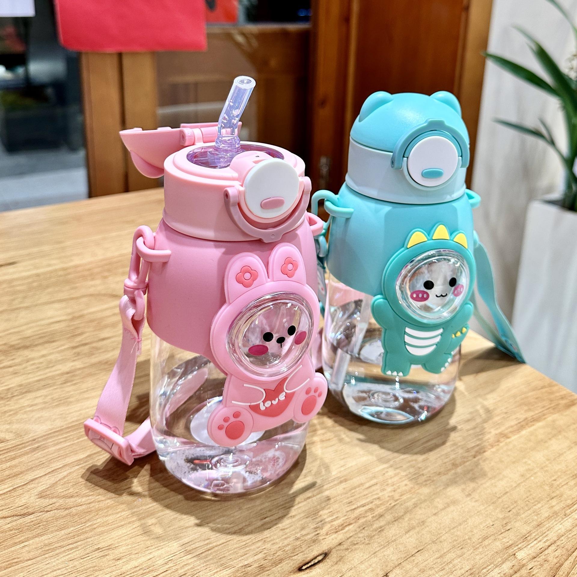 Summer Children's Plastic Straw Water Cup Cute Cartoon Design for Boys and Girls Portable and Drop Resistant Cup for Student
