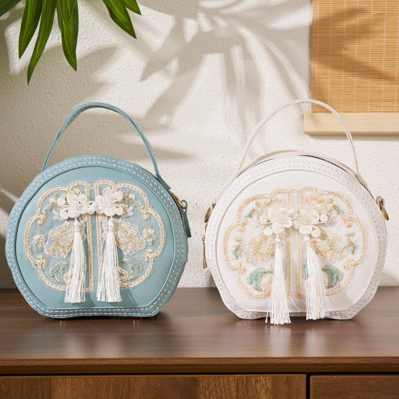 Chinese Style Embroidery Ethnic Zipper Large Capacity Sustainable PU Half Moon Handbag