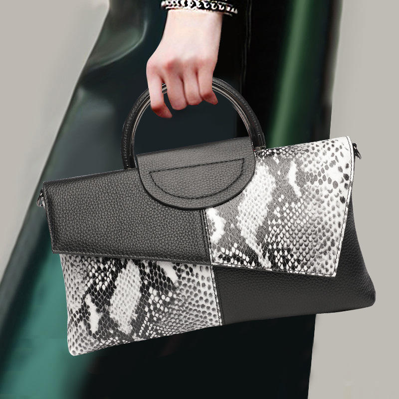 High-End Women's Snake Crocodile Pattern Clutch Bag