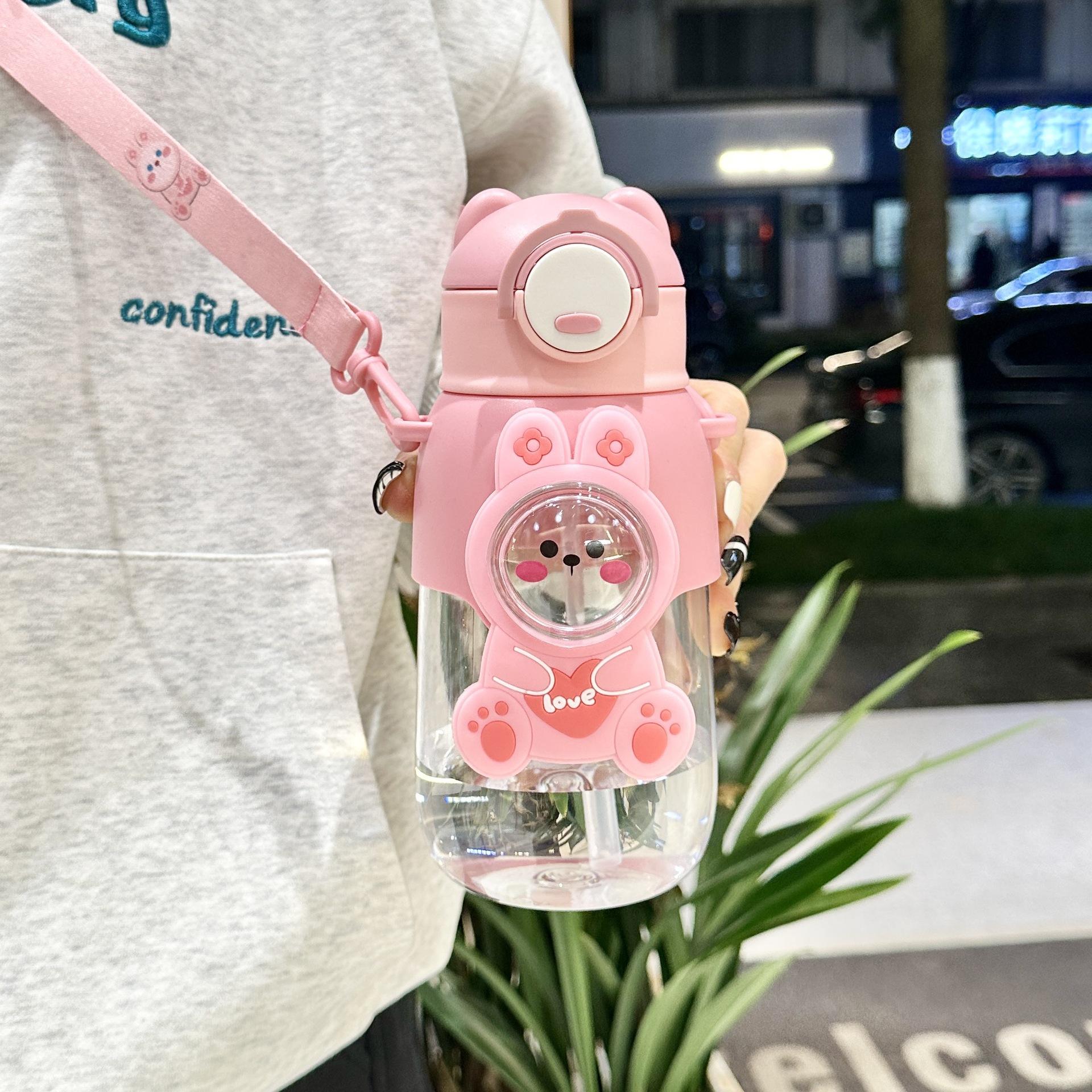 Summer Children's Plastic Straw Water Cup Cute Cartoon Design for Boys and Girls Portable and Drop Resistant Cup for Student