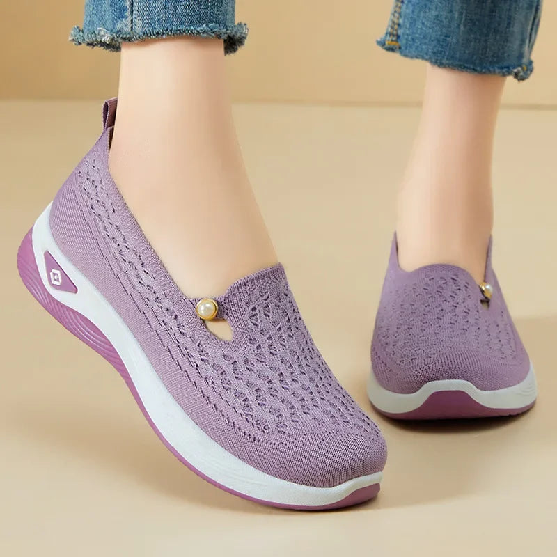 Women's shoes Spring and Autumn casual fashion soft sole lightweight single shoe women's breathable mother's shoes