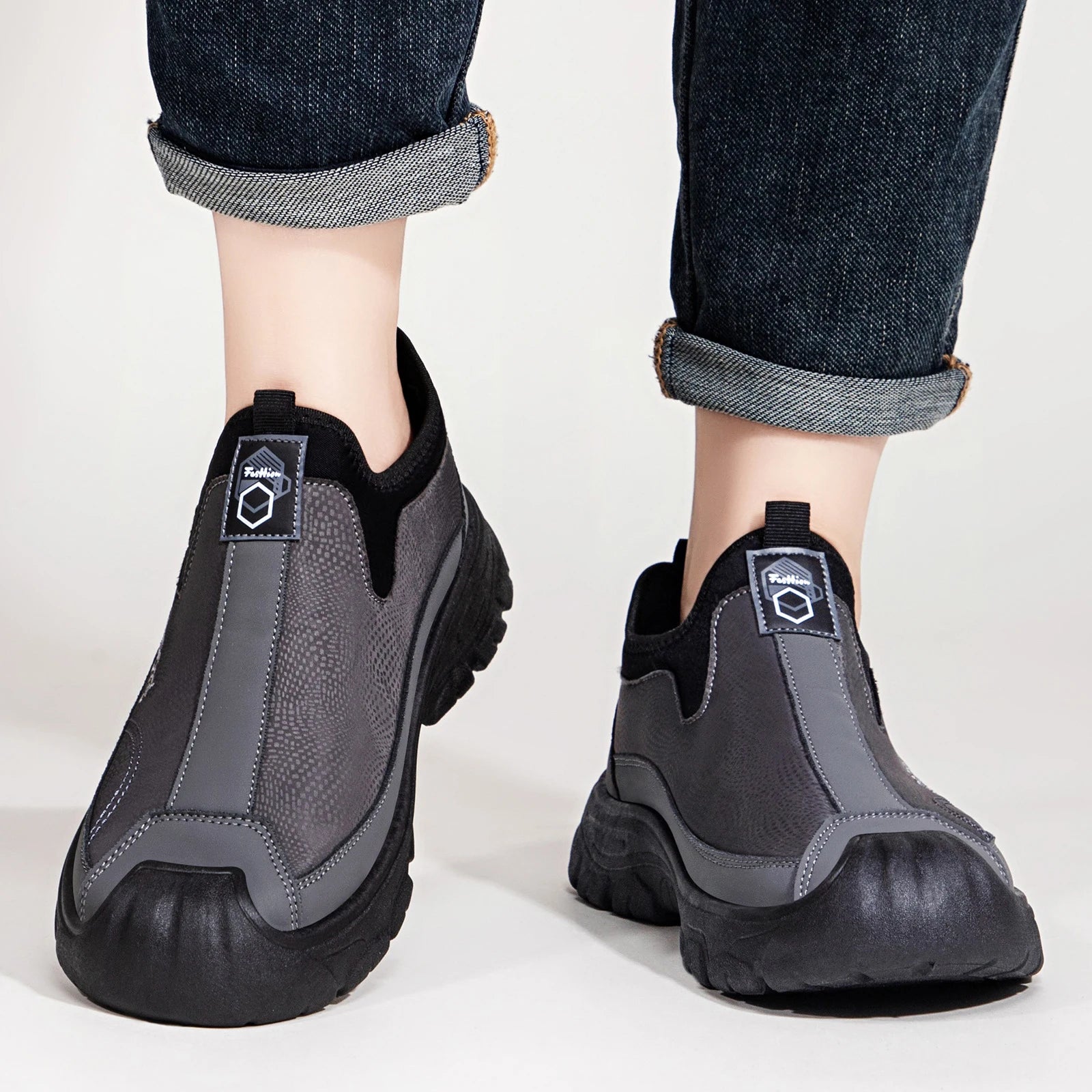 Men's Shoes Fashion Autumn Sports Shoes Anti Slip Versatile Leisure Outdoor Hiking Soft Sole Men's Shoes Plus Size 39-44