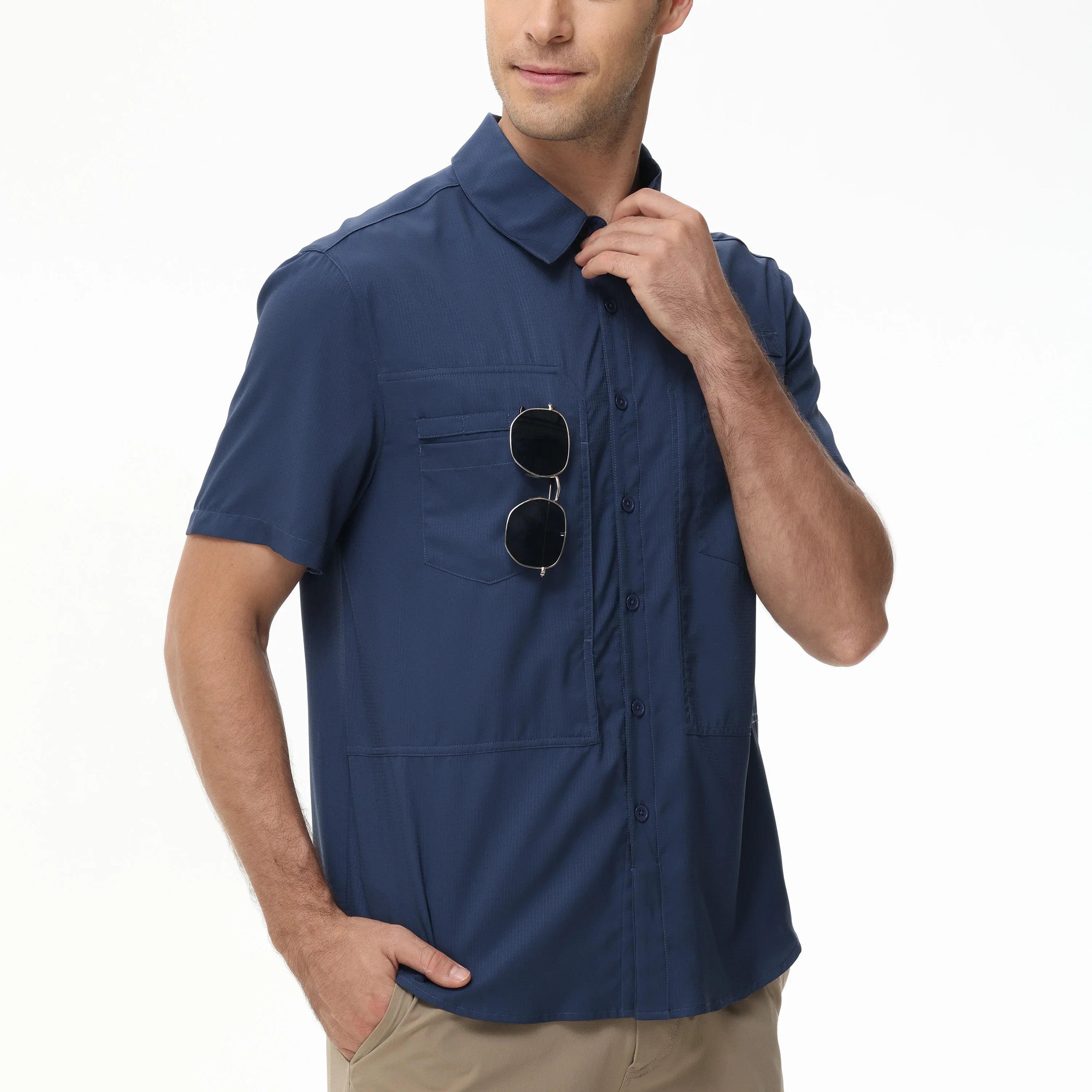 Men's Short Sleeve Lightweight Fishing Shirts, UPF 50+ Breathable Cargo Shirt, Button Down Tactical Shirts with Zip Pocket