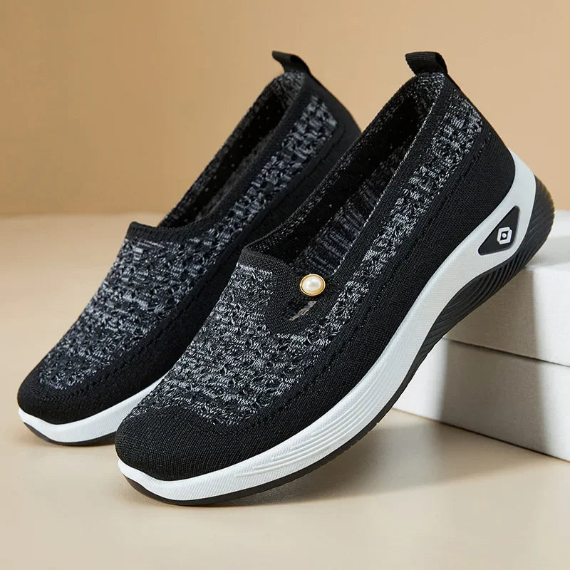 Women's shoes Spring and Autumn casual fashion soft sole lightweight single shoe women's breathable mother's shoes