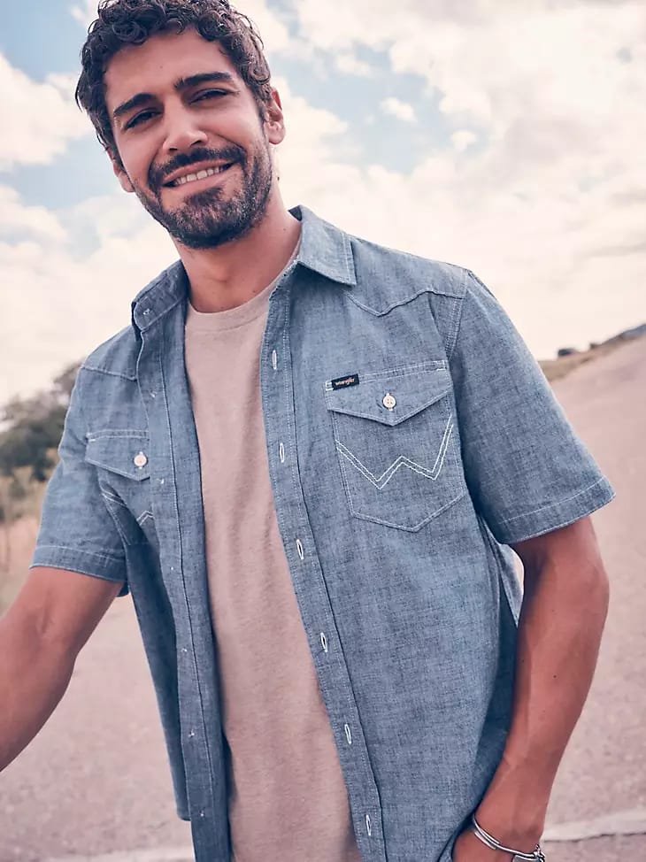 Wrangler Men’s Chambray Short Sleeve Shirt
