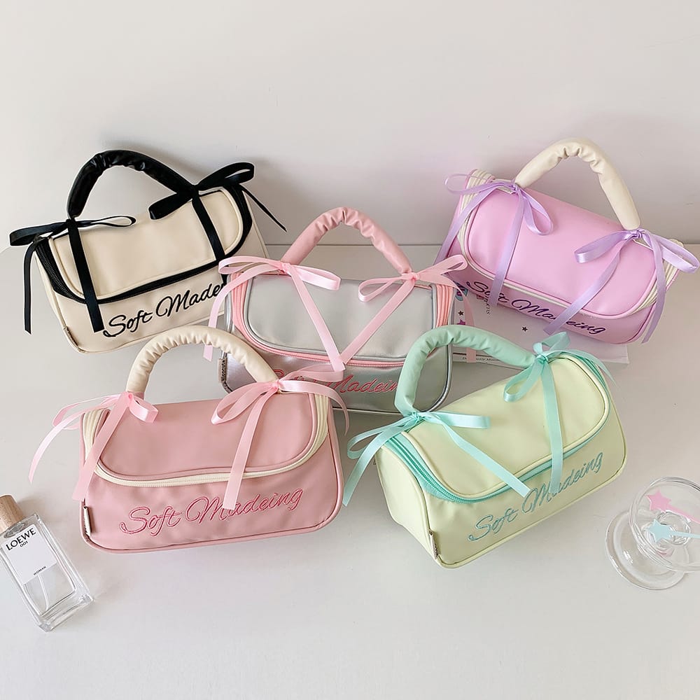 High Beauty Value Cute Girl's Portable Cosmetic Bag
