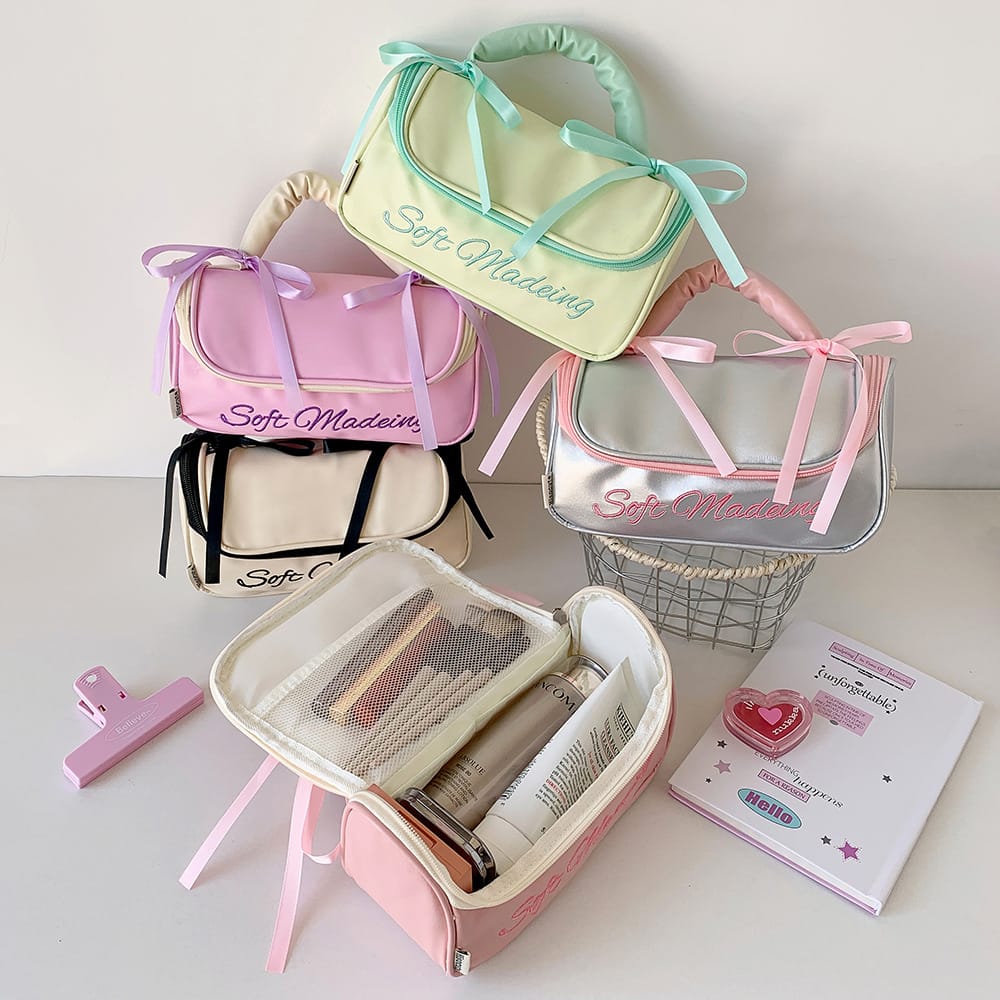 High Beauty Value Cute Girl's Portable Cosmetic Bag