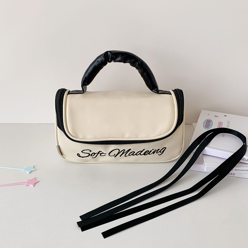 High Beauty Value Cute Girl's Portable Cosmetic Bag