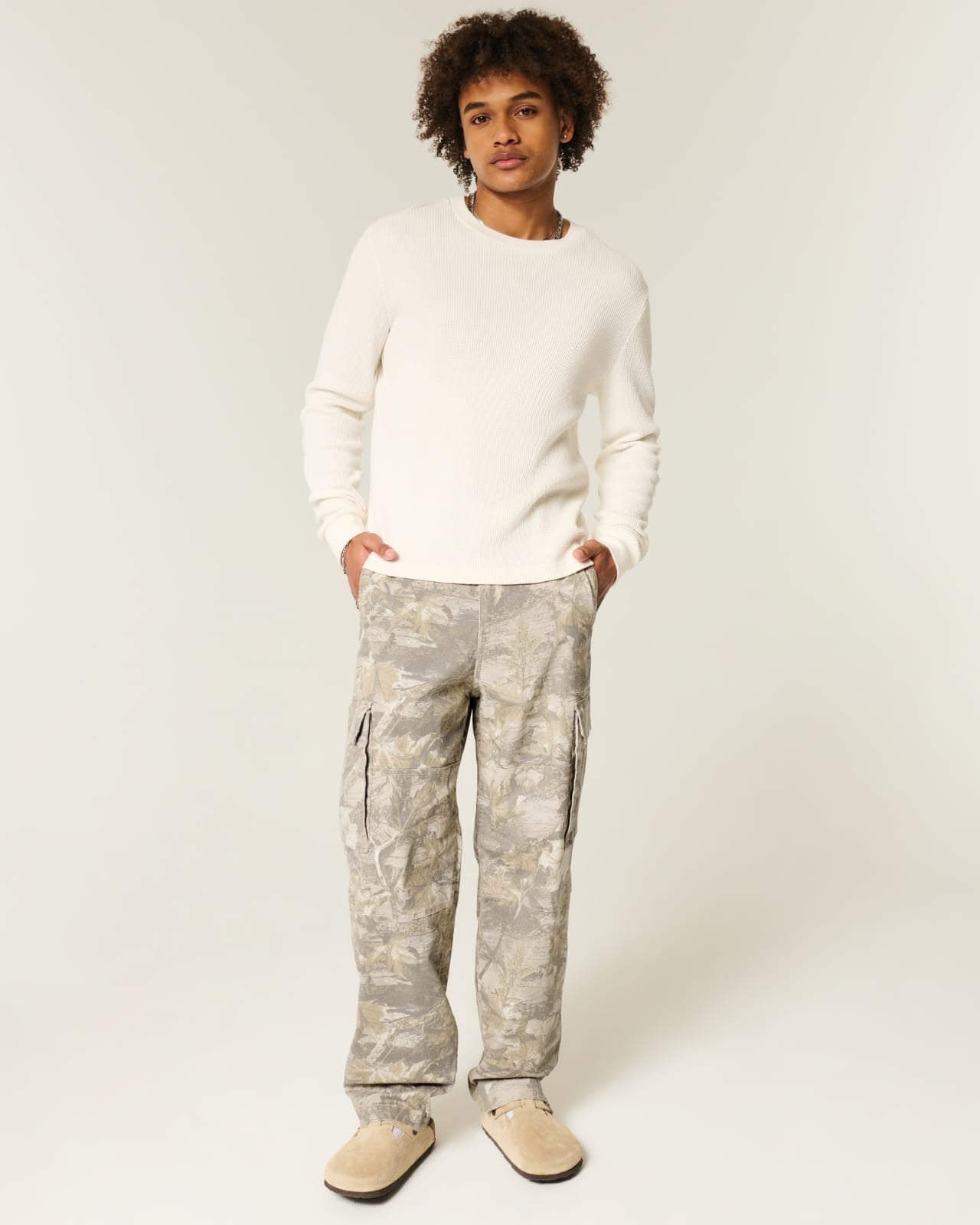 Hollister Camo Skater Baggy Cargo Pants( Available)