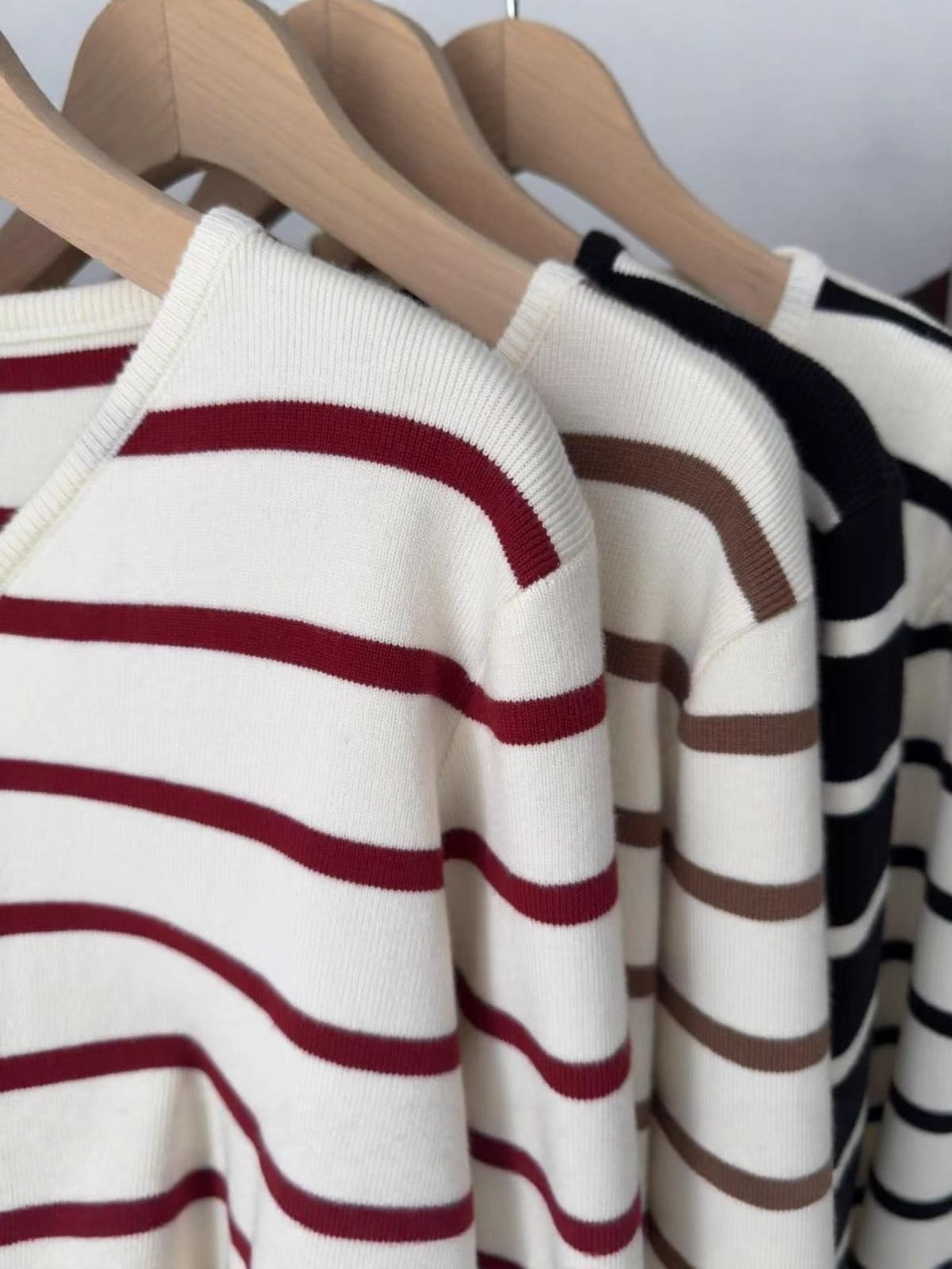 High-Quality Fabric] New Stripesd Cardigan Long-Sleeved Knitted Slim Fit Versatile Elegant Fashionable Sweater Top