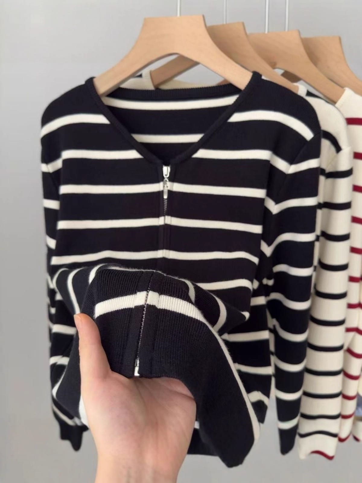 High-Quality Fabric] New Stripesd Cardigan Long-Sleeved Knitted Slim Fit Versatile Elegant Fashionable Sweater Top
