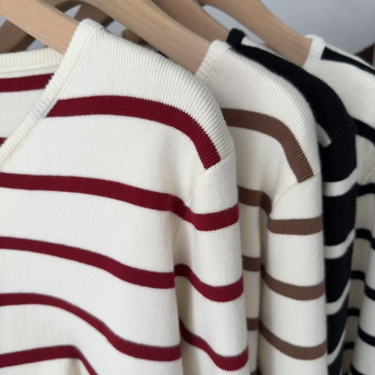 High-Quality Fabric] New Stripesd Cardigan Long-Sleeved Knitted Slim Fit Versatile Elegant Fashionable Sweater Top
