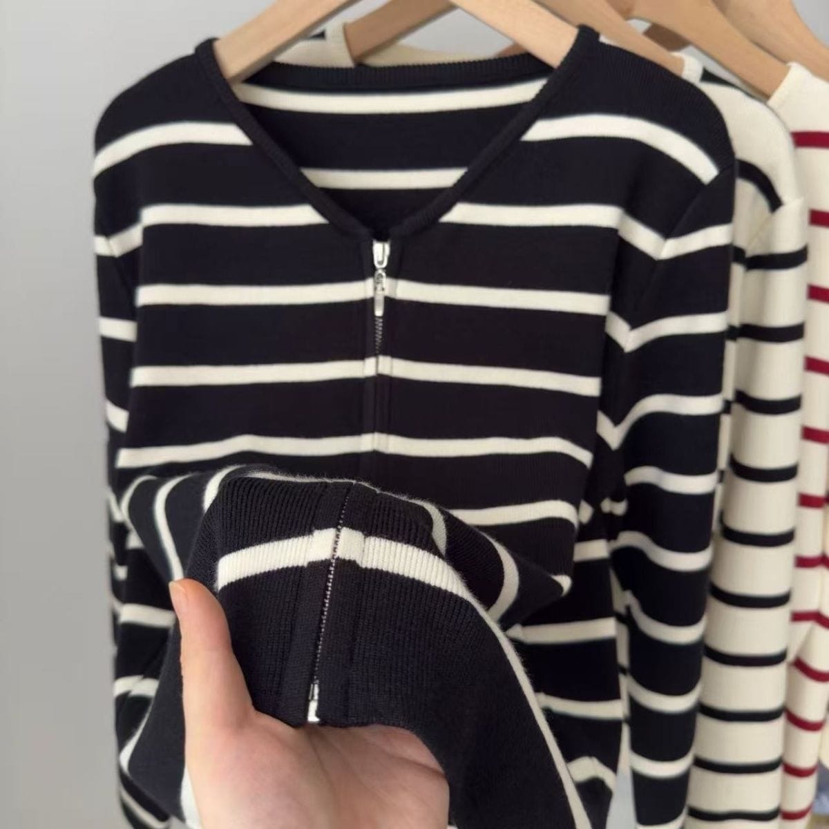 High-Quality Fabric] New Stripesd Cardigan Long-Sleeved Knitted Slim Fit Versatile Elegant Fashionable Sweater Top