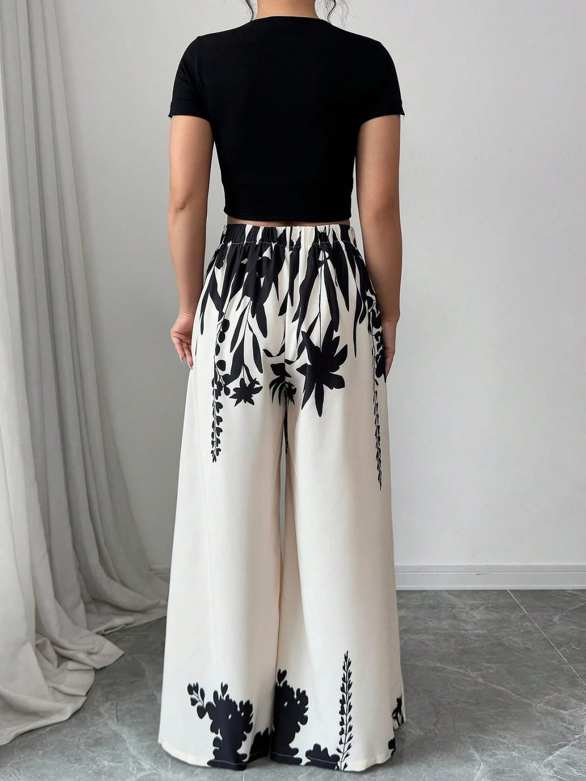 China Imported Women's fashion printed, lace-up, waist-cinching, slim-fit casual trousers for women Plzzo available in stock
