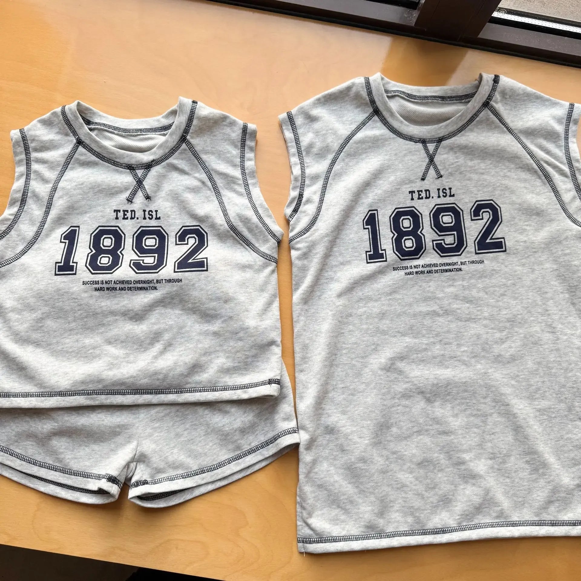 Summer New Children Short Sleeve Clothes Set Boys Letter Print T Shirts 2pcs Suit Girls Vest Dress Kids Brother Sisters Set
