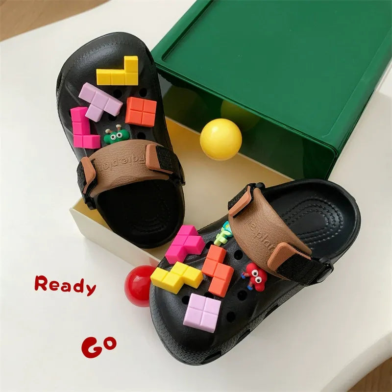 Closed toe slippers soft-soled shoes