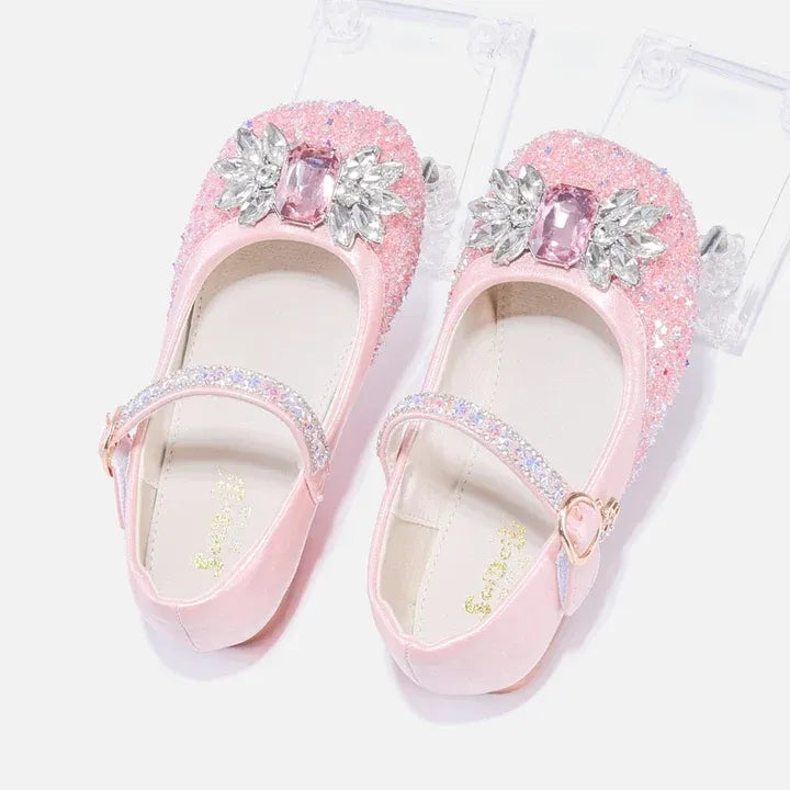Girl princess shoes in pink and white are suitable for girls' performance dress up, school shoes, children's flower girl perform