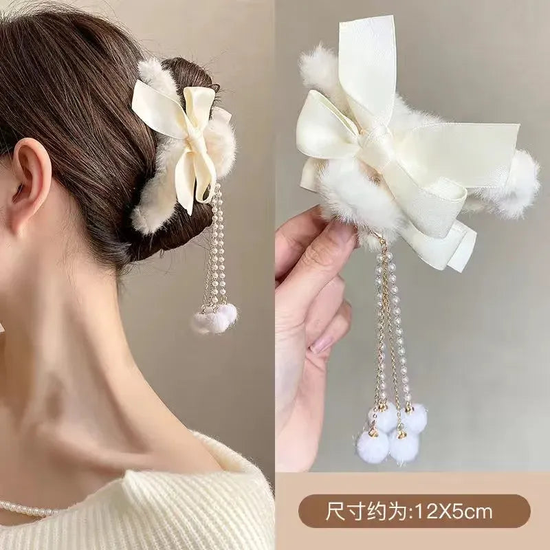 New Elegant Plush Hair Claw Plush Bow Tassel Temperament Girls Women Headdress Shark Clip Winter Accessories Hair Cute