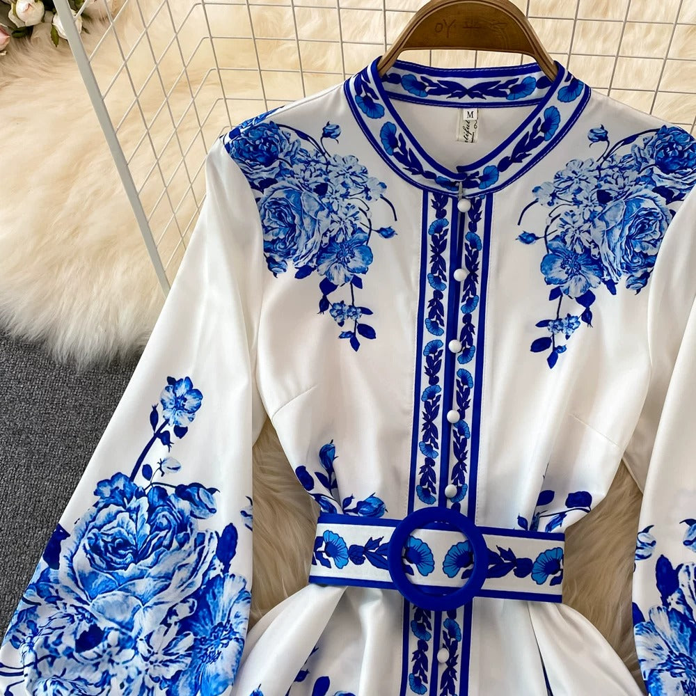 Spring New Arrival: Court Style Blue and White Porcelain Print Stand Collar