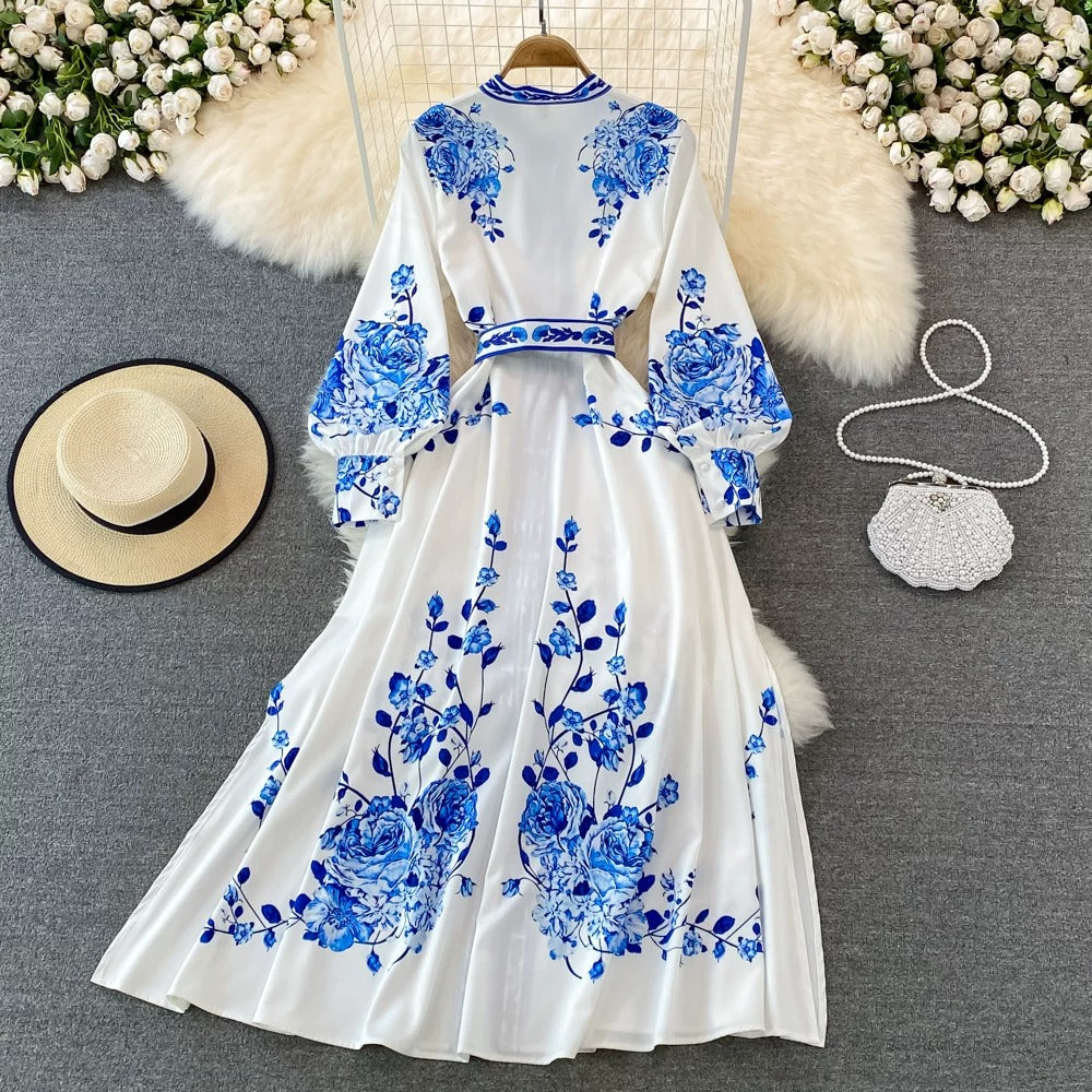 Spring New Arrival: Court Style Blue and White Porcelain Print Stand Collar