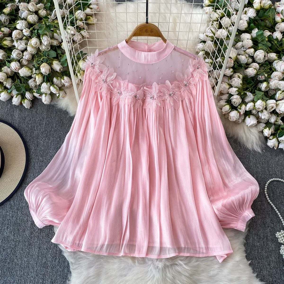 Super cute, sweet, ethereal, three-dimensional floral round neck lantern sleeve blouse for women, high-end and elegant pearlescent mesh shirt