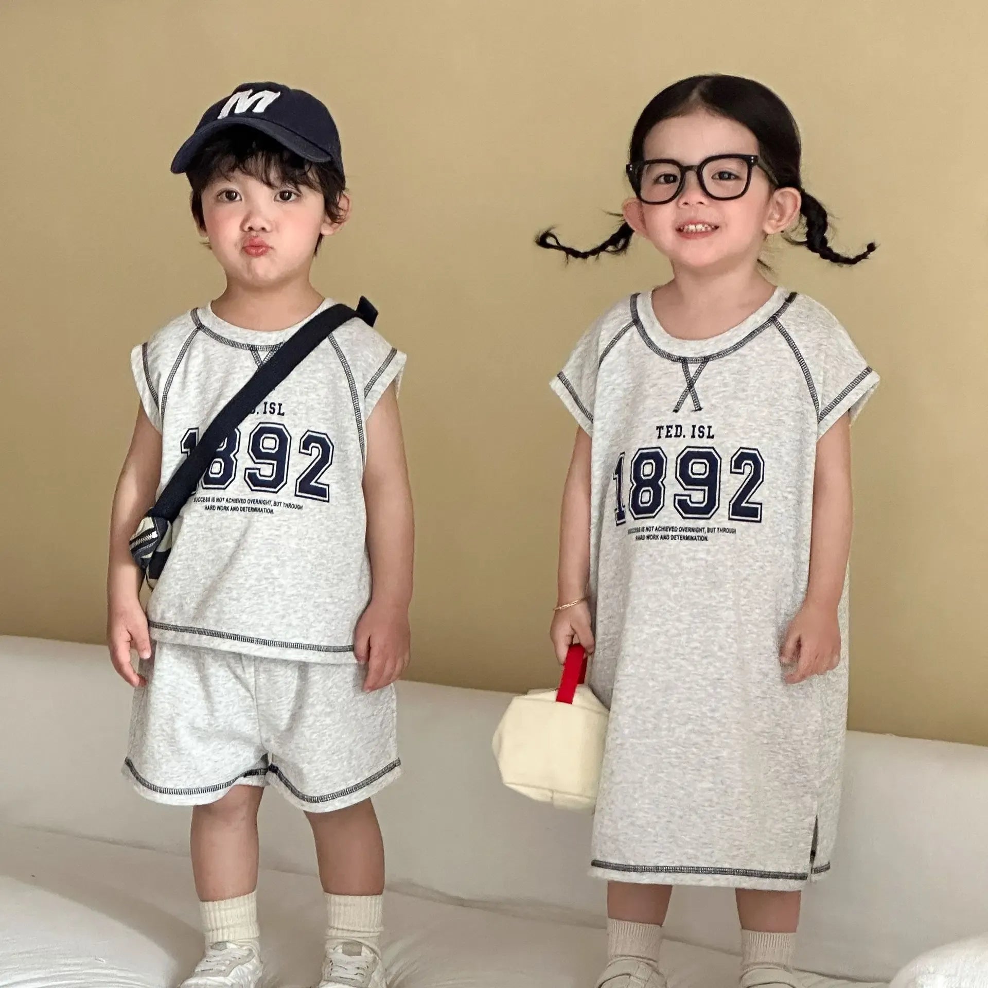 Summer New Children Short Sleeve Clothes Set Boys Letter Print T Shirts 2pcs Suit Girls Vest Dress Kids Brother Sisters Set
